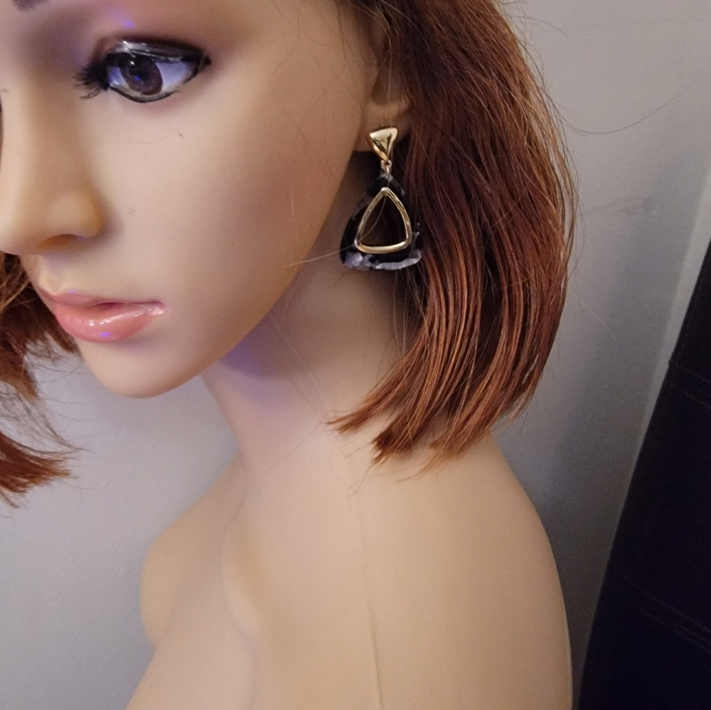 NWT Goldplated dropped earings - Picture 7 of 9